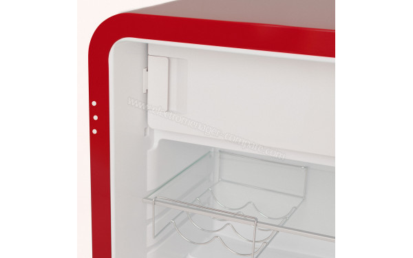 CREATE Retro Fridge 107L Argent Rouge - Vue de l'int&eacute;rieur