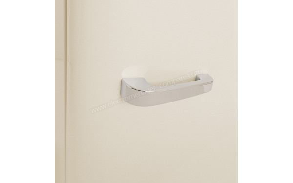 CREATE Retro Fridge 107L Argent Beige - Zoom sur la poign&eacute;e