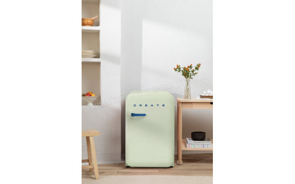 CREATE Retro Fridge 107L Bleu Cobalt Vert Pastel - Mise en situation