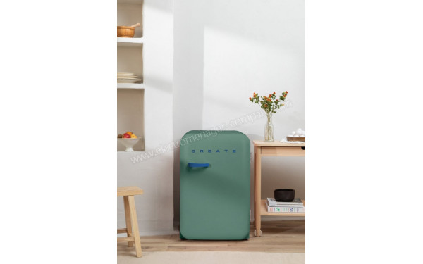 CREATE Retro Fridge 107L Bleu Cobalt Vert Sauge - Mise en situation
