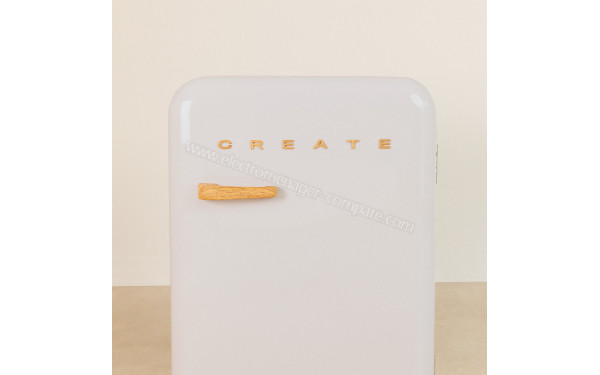 CREATE Retro Fridge 107L Bois Blanc - Vue de face