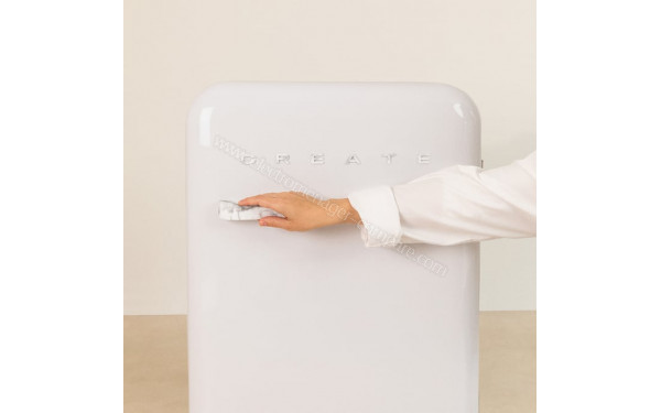 CREATE Retro Fridge 107L Marbre Blanc - Mise en situation
