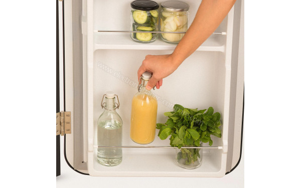 CREATE Retro Fridge 107L Or Noir - Vue de l'int&eacute;rieur