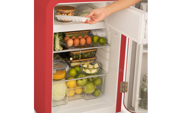 CREATE Retro Fridge 107L Or Rouge - Vue de l'int&eacute;rieur