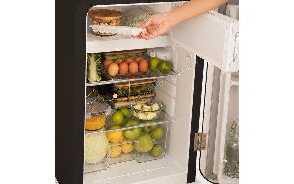 CREATE Retro Fridge 107L Rose Gold Noir - Vue de l'int&eacute;rieur