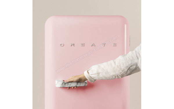 CREATE Retro Fridge 281L Marbre Rose Pastel - Mise en situation