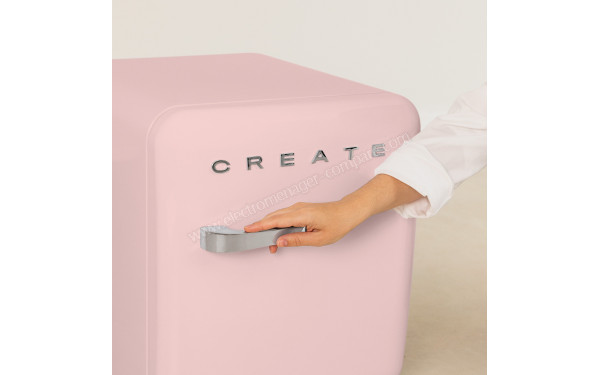 CREATE Retro Fridge 48L Argent Rose - Zoom sur la poign&eacute;e