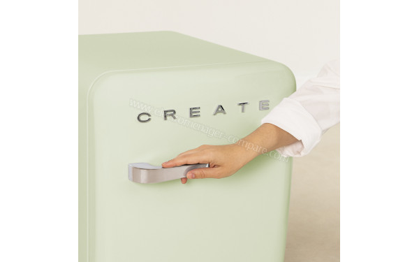 CREATE Retro Fridge 48L Argent Vert Pastel - Zoom sur la poign&eacute;e