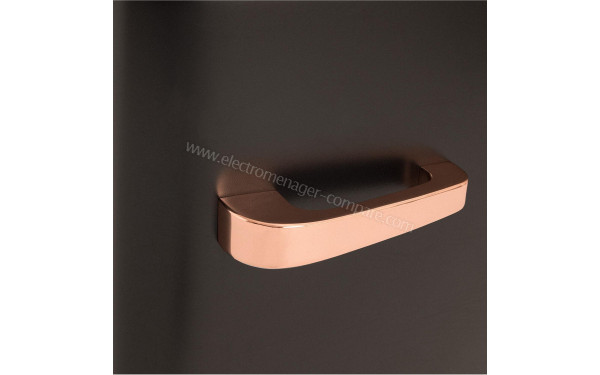 CREATE Retro Fridge 48L Rose Gold Noir - Zoom sur la poign&eacute;e