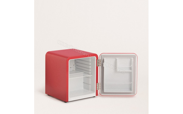 CREATE Retro Fridge 48L Rose Gold Rouge - Vue de l'int&eacute;rieur