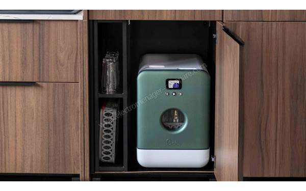 DAAN TECH Bob Vert de Chrome et Blanc - Mise en situation