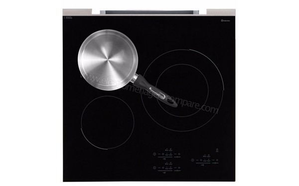 DE DIETRICH DCI1583W - Vue du dessus (cr&eacute;dit : Boulanger)