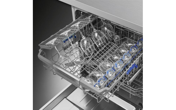 DE DIETRICH DCJ424DQX - Vue du panier sup&eacute;rieur