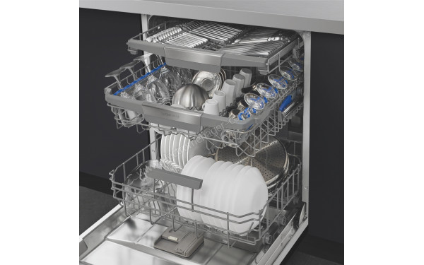 DE DIETRICH DCJ434DB - Vue de l'int&eacute;rieur
