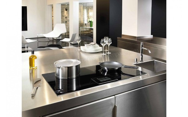 DE DIETRICH DTIM1000C - Vue avec des r&eacute;cipients