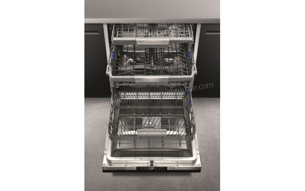 DE DIETRICH DV91542J - Vue de l'int&eacute;rieur