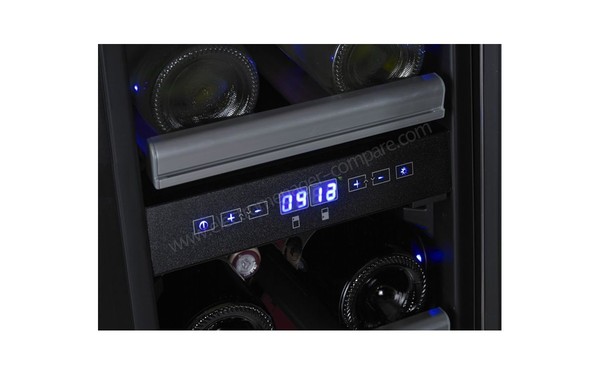 DOMETIC ACI-DOM372 - Vue des commandes 1