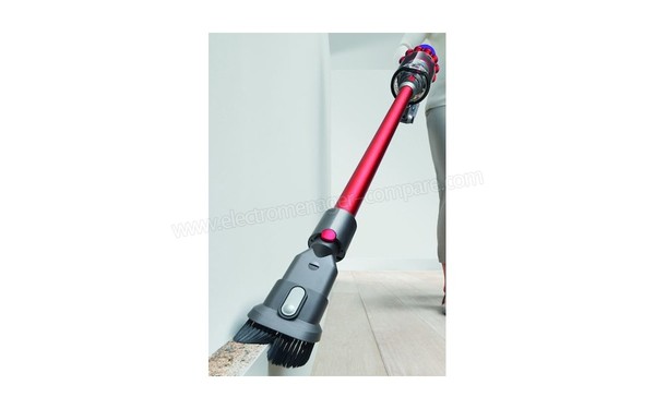 DYSON V10 Motorhead - Accessoire 2 en 1 brosse (cr&eacute;dit : Darty)