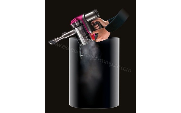 DYSON DC34 Extra - Vidage du bac (cr&eacute;dit : Boulanger)