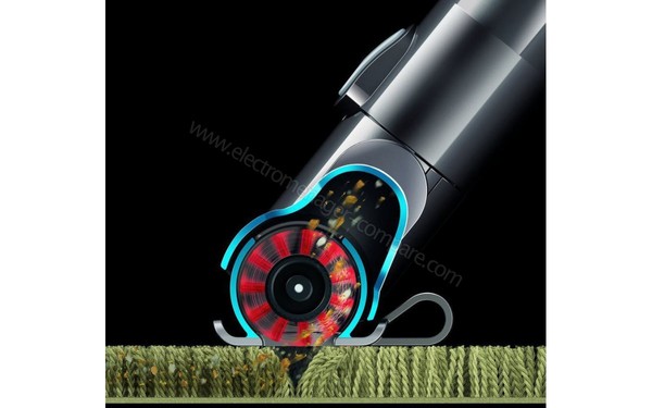 DYSON DC43H Car & Boat - Aspiration moquette (cr&eacute;dit : Boulanger)