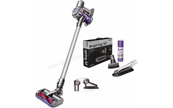 DYSON DC62 Complete + Kit - Vue d'ensemble  (cr&eacute;dit : Boulanger)