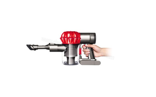 DYSON DC62 v2 - Vue de profil aspirateur &agrave; main (cr&eacute;dit : Boulanger)