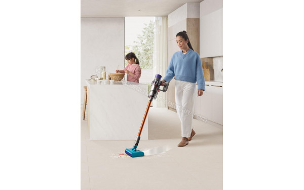 DYSON V10 Submarine - Mise en situation