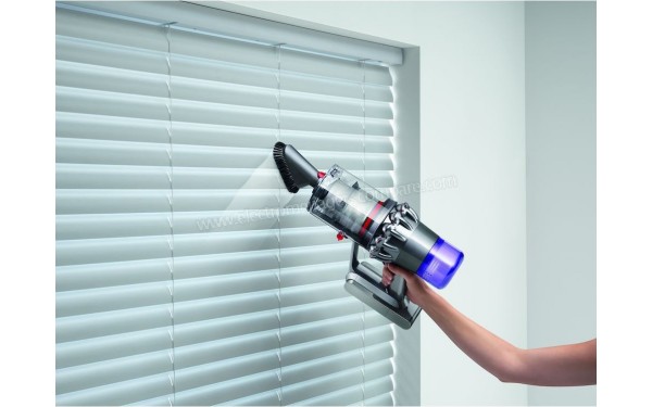 DYSON V11 Absolute - Mise en situation (cr&eacute;dit : Boulanger)