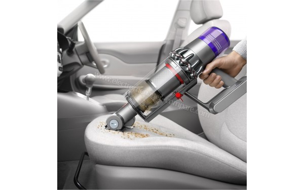 DYSON V11 Animal+ - Mise en situation (cr&eacute;dit : Boulanger)