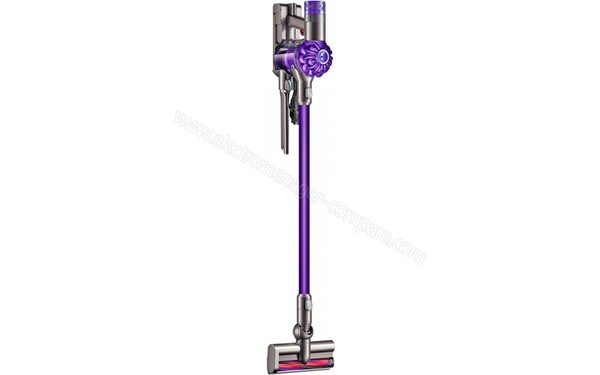 DYSON V6 AnimalPro+ - Vue 3/4 gauche sur station de charge mural (cr&eacute;dit : Boulanger)