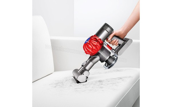 DYSON V6 Car & Boat Extra - Vue 3/4 droite avec Mini brosse motoris&eacute;e