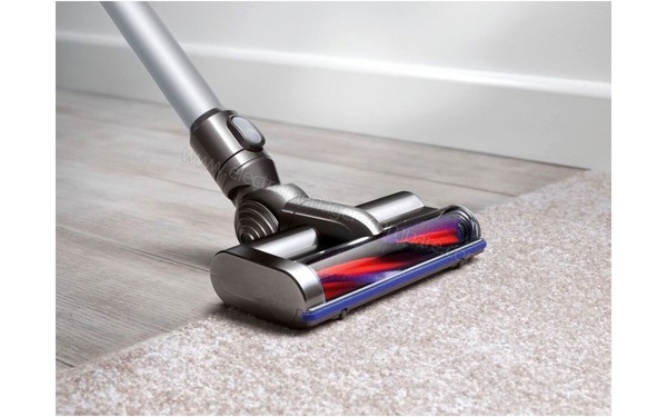 DYSON V6 + - Brosse compacte motoris&eacute;e (cr&eacute;dit : Boulanger)