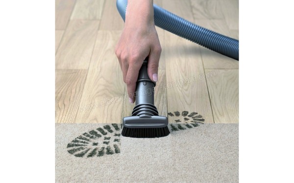 DYSON V6 Slim Extra - Brosse rigide (cr&eacute;dit : Boulanger)