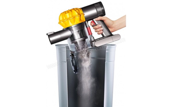 DYSON V6 Top Dog - Vidage du bac (cr&eacute;dit : Boulanger)