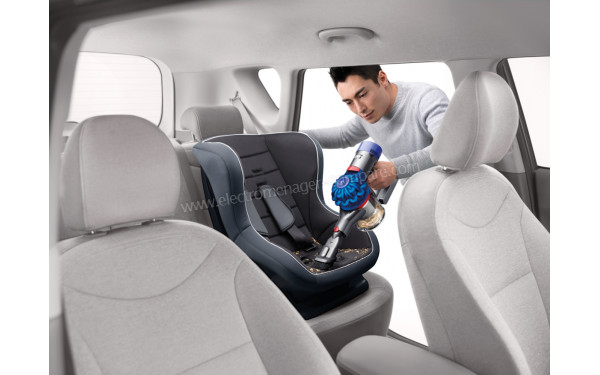 DYSON V7 Motorhead Origin + Kit Voiture - Mise en situation