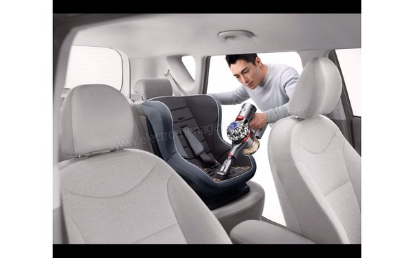 DYSON V8 Absolute Pro - Droite aspirateur &agrave; main (cr&eacute;dit : Boulanger)