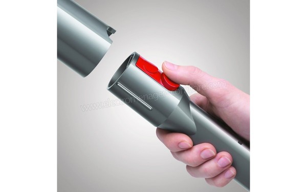 DYSON V8 Animal+ Kit Maison - Raccord du tube (cr&eacute;dit : Boulanger)