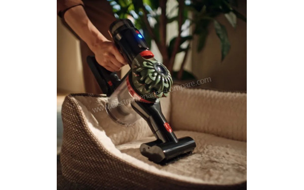 DYSON V8 Cyclone V2 - Mise en situation