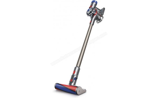 DYSON V8 Parquet + Tool Kit - Vue 3/4 droite (cr&eacute;dit : Darty)