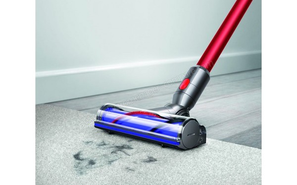 DYSON V8 Total Clean - Brosse motoris&eacute;e &agrave; entra&icirc;nement direct (cr&eacute;dit : Boulanger)