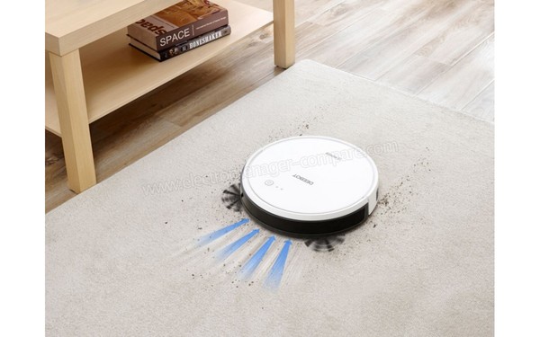 ECOVACS DEEBOT 600 - Brosses lat&eacute;rales en fonction (cr&eacute;dit : Boulanger)