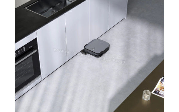 ECOVACS DEEBOT X2 OMNI Noir - Mise en situation (cr&eacute;dit : Boulanger)