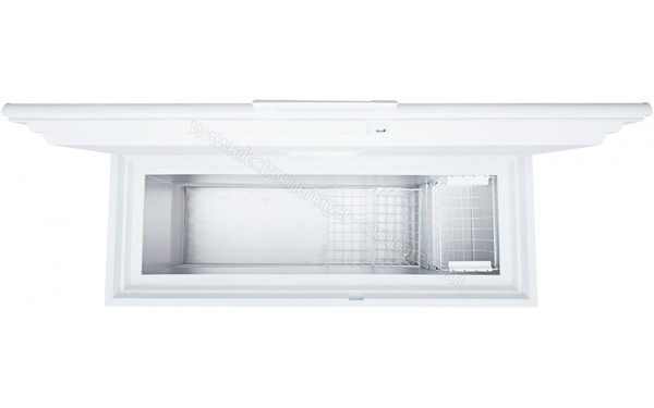 ELECTROLUX EC3330AOW1 - Vue de l'int&eacute;rieur vide (cr&eacute;dit : Boulanger)