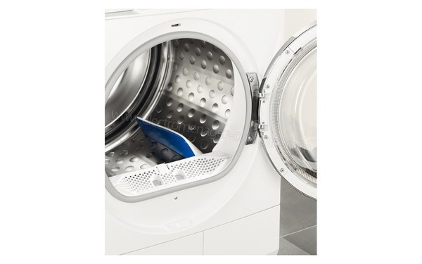 ELECTROLUX EDP2074PDW Import EU - Positionnement du filtre &agrave; peluches (vue n&deg;2)