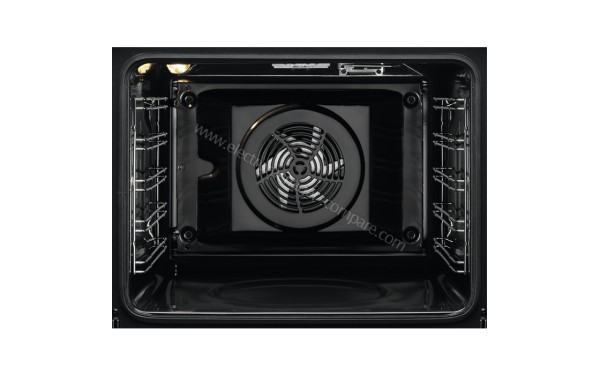ELECTROLUX EEC5700AOK 2019 - Vue de l'int&eacute;rieur