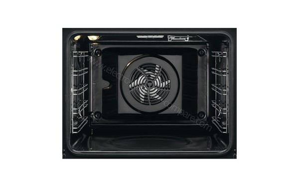 ELECTROLUX EEC5799BOX 2015 - Vue de l'int&eacute;rieur