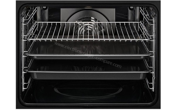 ELECTROLUX EEC6610TOX - Vue de l'int&eacute;rieur (cr&eacute;dit : Darty)