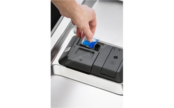 ELECTROLUX EEM48330L - Mise en situation