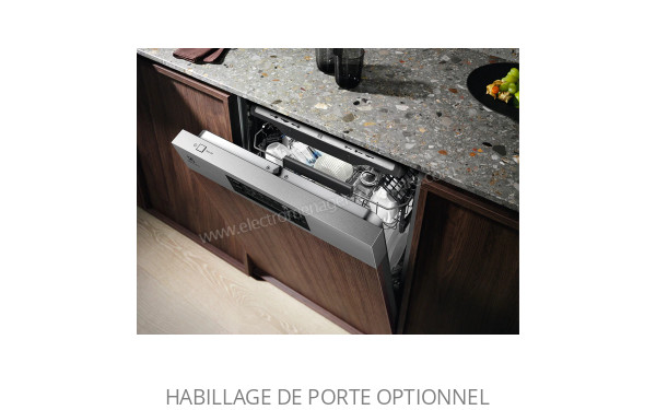 ELECTROLUX EEM69310IX - Mise en situation