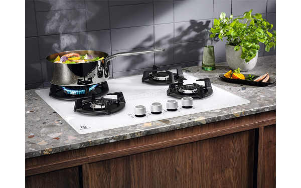 ELECTROLUX EGG6427W 2019 - Mise en situation